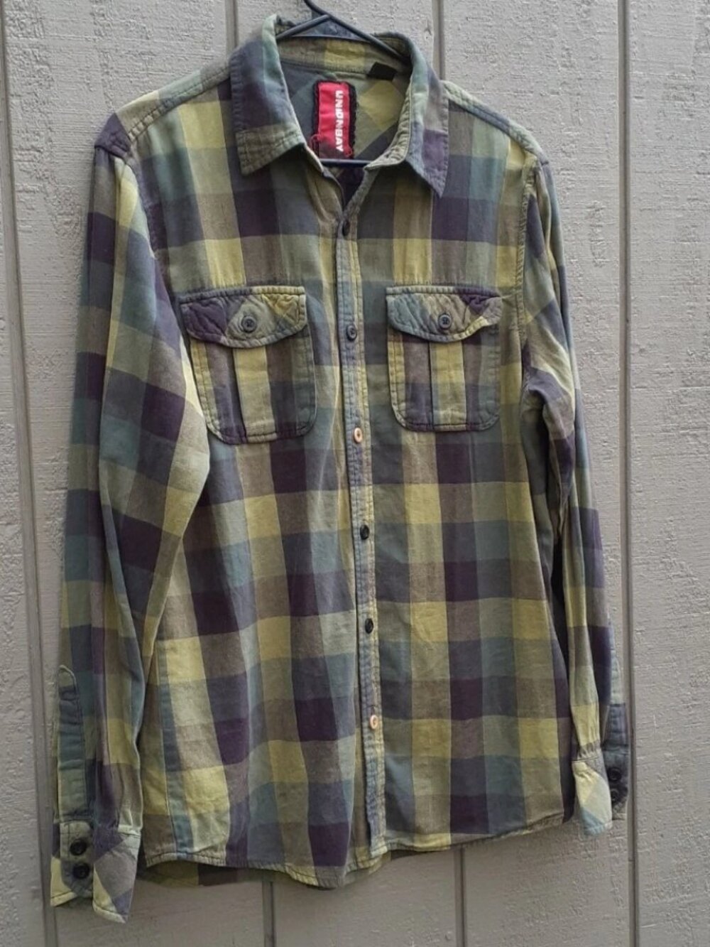 Unionbay Vtg 90s Green Plaid Flannel Long Sleeve Button Shirt Medium Grunge Emo